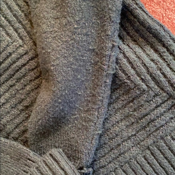 Woman’s Long Simply Vera sweater - Picture 5 of 8